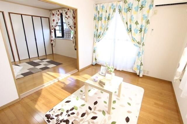 ヒルトップ六番館の内装