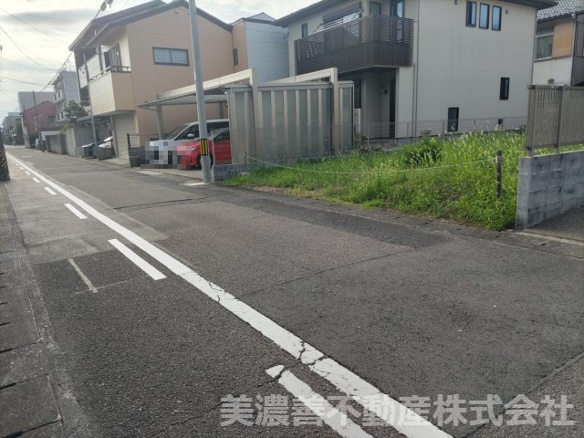 ５１２６０　岐阜市長良杉乃町土地の外観