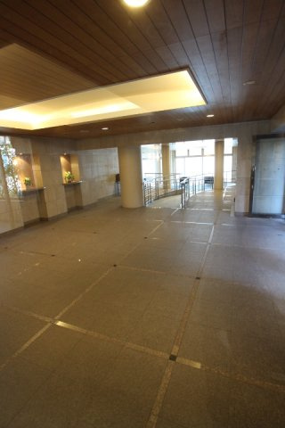 シーマークス舞子公園のロビー