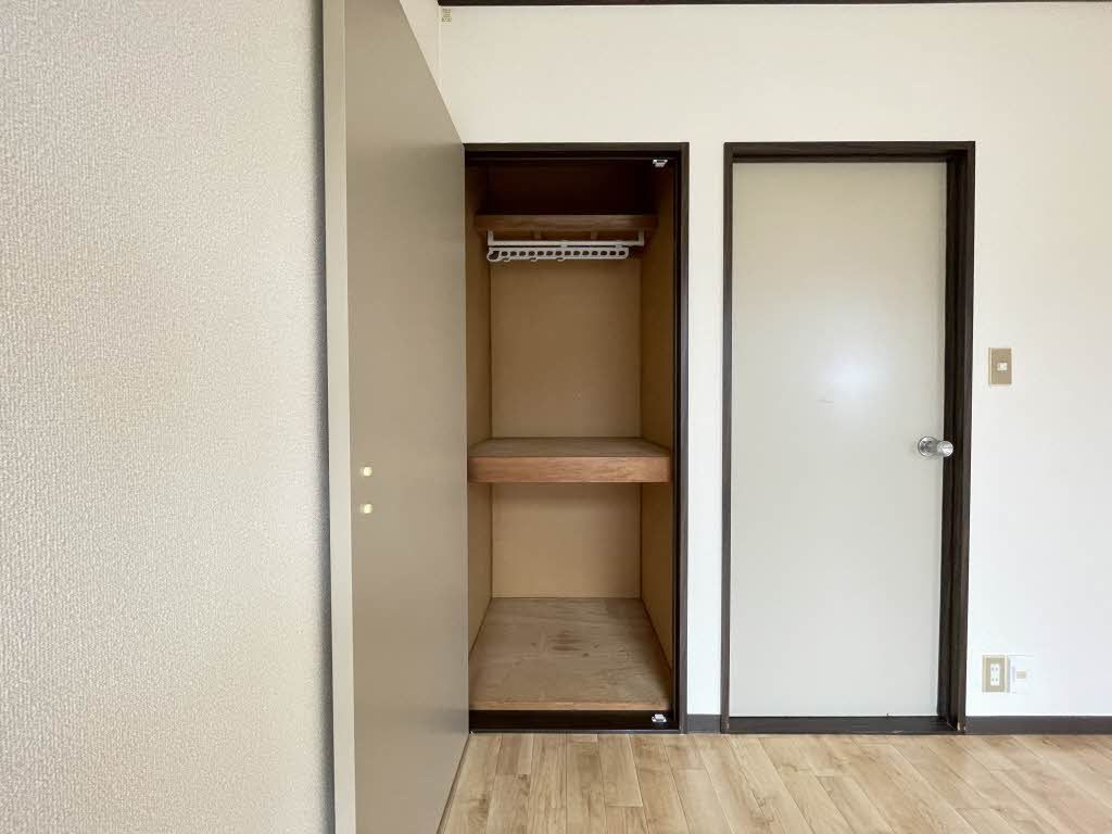 朝日ヶ丘ハイツ Ｂの玄関
