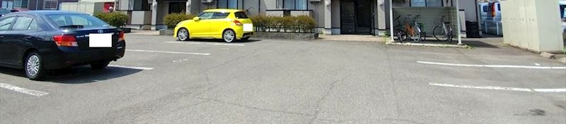 ラ・トゥールの駐車場
