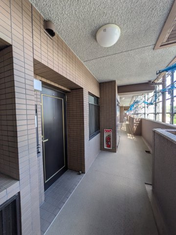 シャルマンコーポ三島の玄関