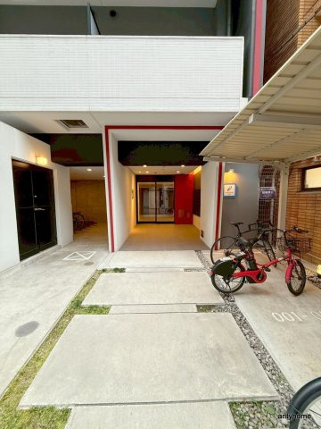 グランパシフィック北新町のエントランス