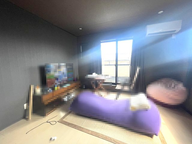 甲賀市水口町山中古戸建の洋室
