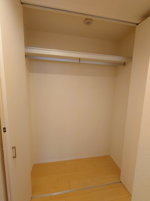 グランデュール SKTの収納|204号室参考写真