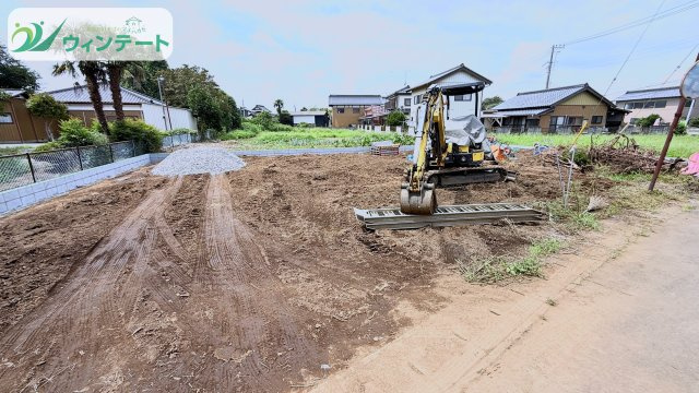つくば市前野4期　新築戸建の外観|前面道路幅員6mで車の出し入れもラクラク。陽当たり良好の新築住宅。
