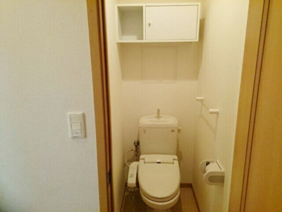 【トイレ】 | ヴェルソレイユＡ | シンプルで使いやすいトイレです
