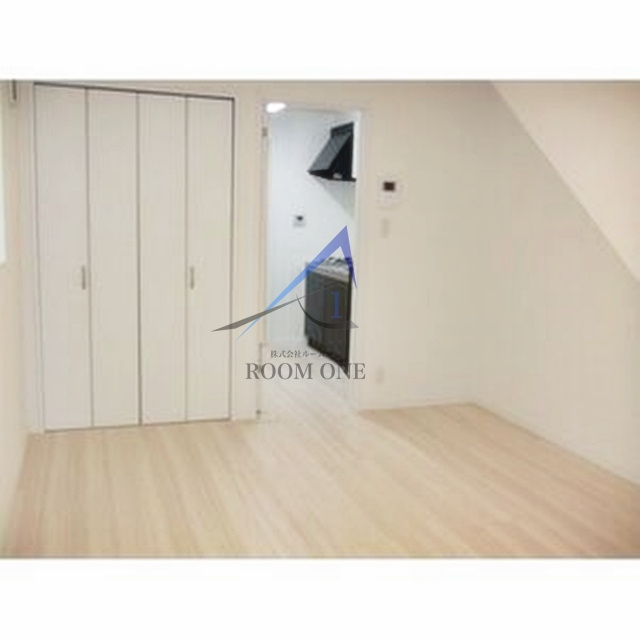 中井ホームズの居間・リビング|洋室のお部屋です。