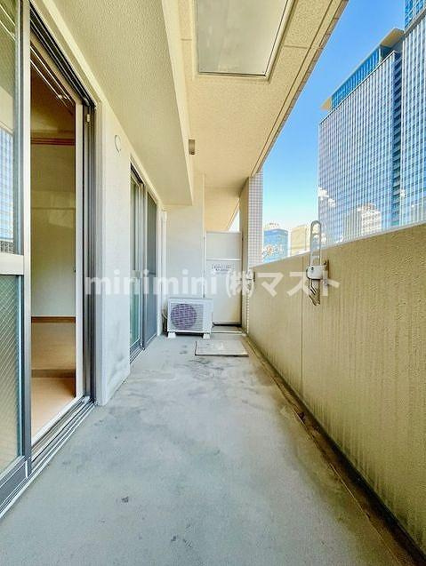 トモドール北梅田のバルコニー|※別号室参考写真