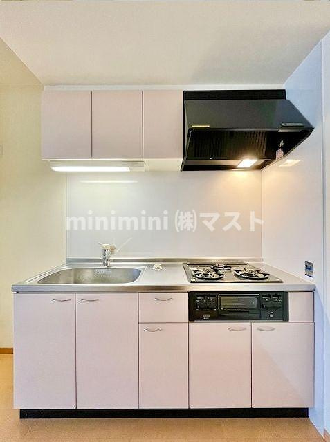 トモドール北梅田のキッチン|※別号室参考写真