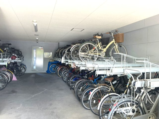 トラスト川内カルディオのその他共用部分|自転車置き場の様子です。
