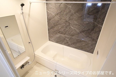 【浴室】 | グリーンピース | 落ち着いた空間のお風呂です