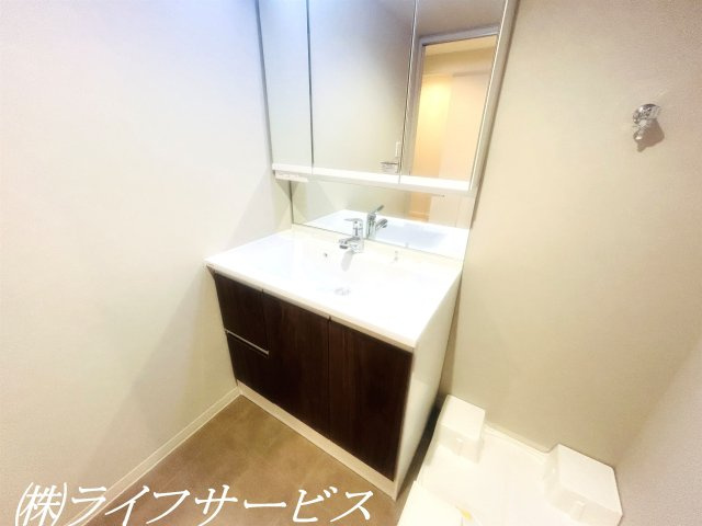 【洗面所】 | エバーグリーン淀川３号館 | 三面鏡付洗面化粧台