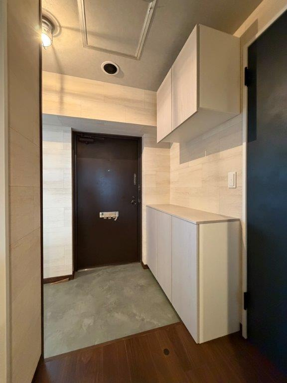 ライオンズマンション菜園の玄関