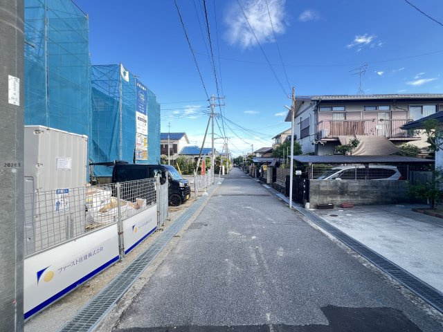 葛城市第６疋田　全4区画の前面道路含む現地写真
