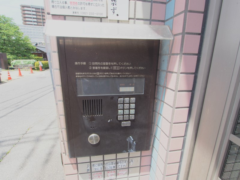 リード大町のエントランス