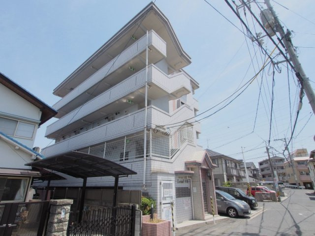 リード大町の外観