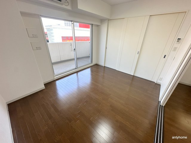 ドゥーエなんば南　仲介手数料無料の寝室