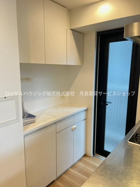 ☆収納力のあるカップボード☆