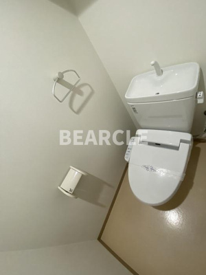 【トイレ】 | THE RESIDENCE 御所東 | 落ち着いたトイレです