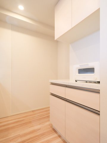 Ｂｒｉｌｌｉａ品川戸越Ｐａｒｋｓのキッチン|Ｂｒｉｌｌｉａ品川戸越Ｐａｒｋｓ：キッチンにはカウンター収納も付いております！