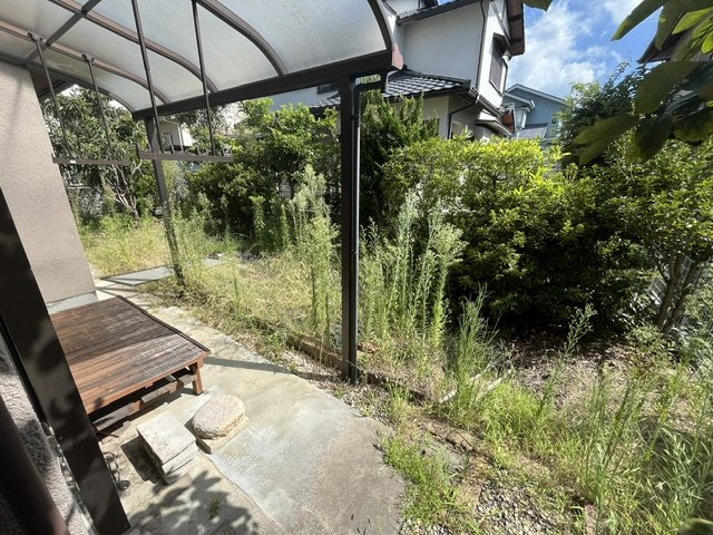 美加の台貸家の庭