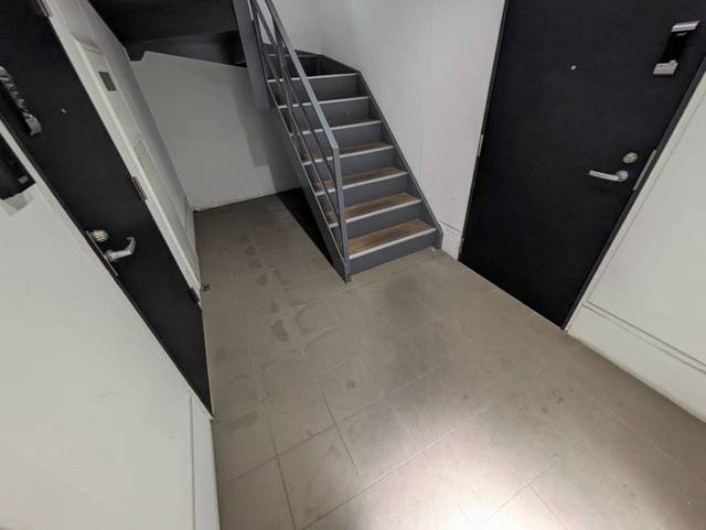 プルミエール金町のロビー
