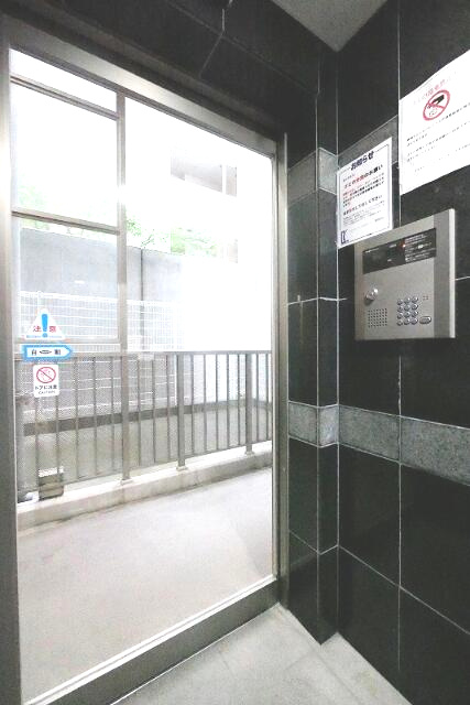 ＴＲＡＤＩＳ　ＮＩＰＰＯＲＩ　Ｅのロビー