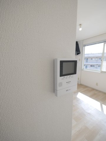 ゼフィール芳泉　C棟のセキュリティ|※写真は別の部屋のものです。