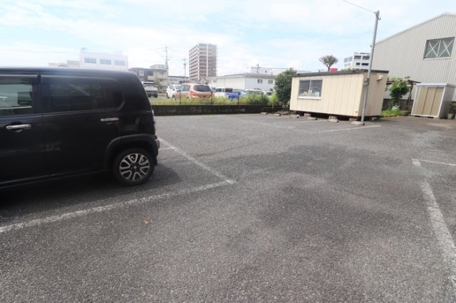 【駐車場】