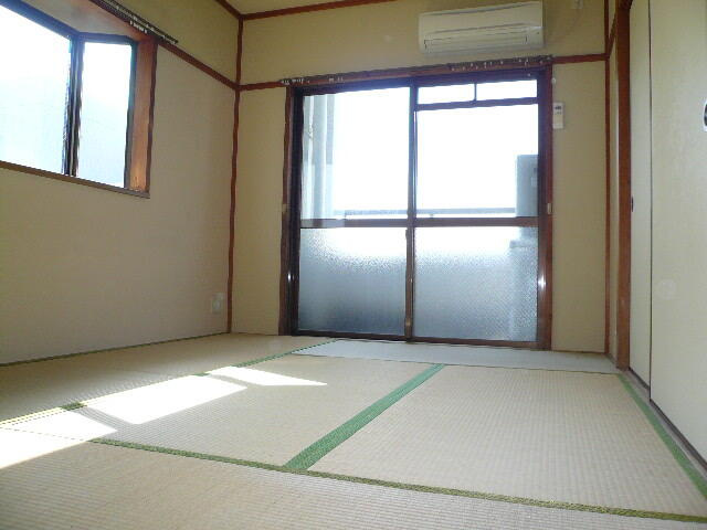 アメニティ芦田Ⅱの和室