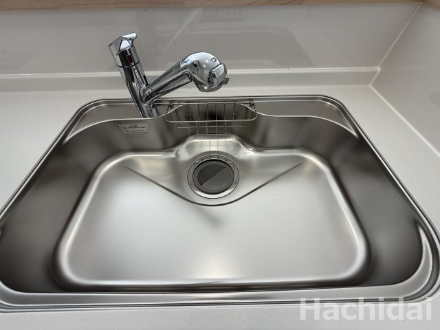 高浜市神明町第6　新築戸建＜4号棟＞のキッチン|浄水一体型水道