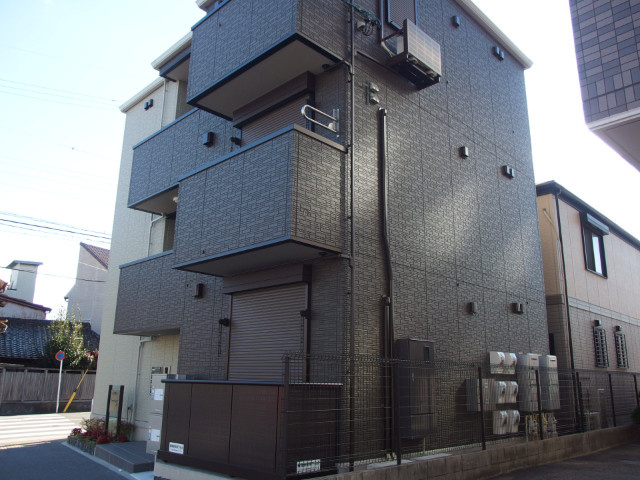 エルミタージュ柱の外観