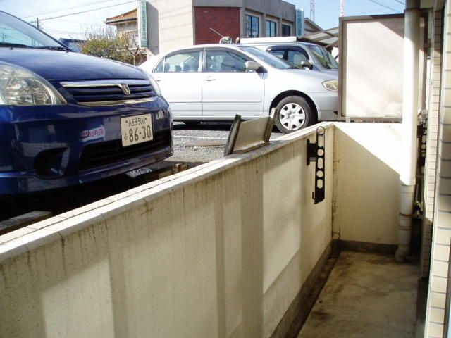 メゾン下田のバルコニー
