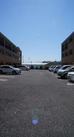 【仲介手数料：50％OFF】対象物件！の駐車場