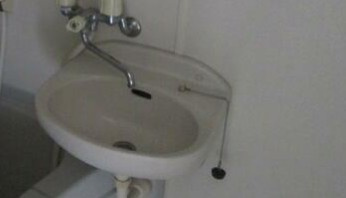 サンクラフトビルの洗面所