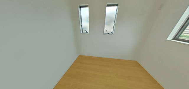 加古川市加古川町稲屋の洋室|【洋室/約4.8帖】
腰高窓が採用されているので、家具配置のアレンジがしやすいです。北と東の2面に窓が設置されています。※CG加工が施されたイメージ画像です。実際とは異なる場合がございます。