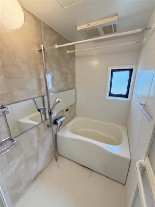ディアス奥山の浴室