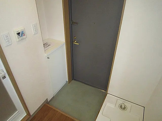 モンシェール吾妻橋の玄関