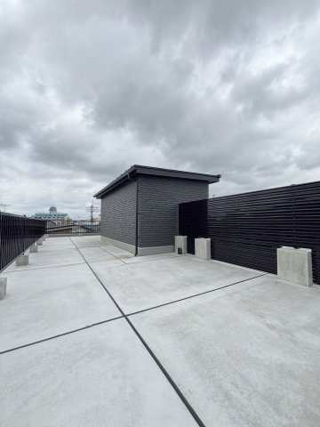 「防音室完備」The Residence 旗の台のバルコニー|ルーフバルコニーです