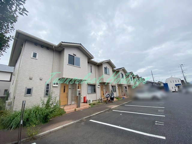 大和市西鶴間６丁目のアパートのエントランス