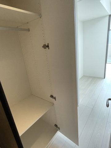 調布市多摩川５丁目の賃貸マンションの収納