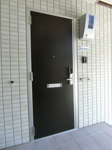 シュプレムの玄関
