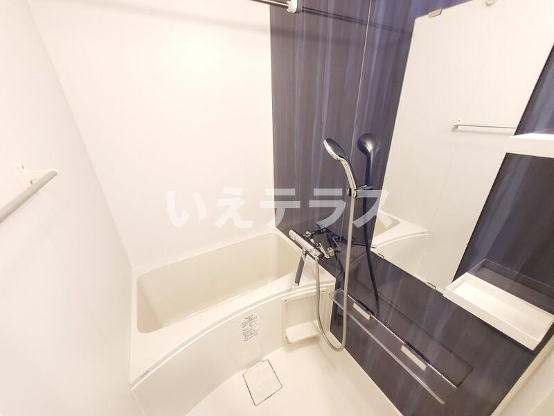 クオーレ神戸山手の浴室