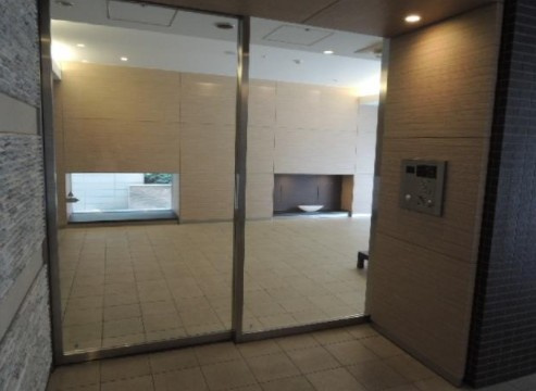 パークアクシス板橋本町弐番館のエントランス