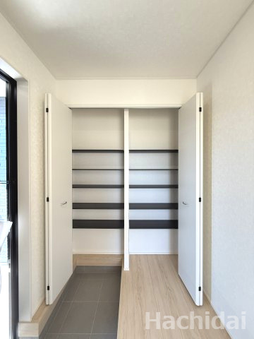 高浜市神明町第6　新築戸建＜5号棟＞の収納|玄関シューズボックス