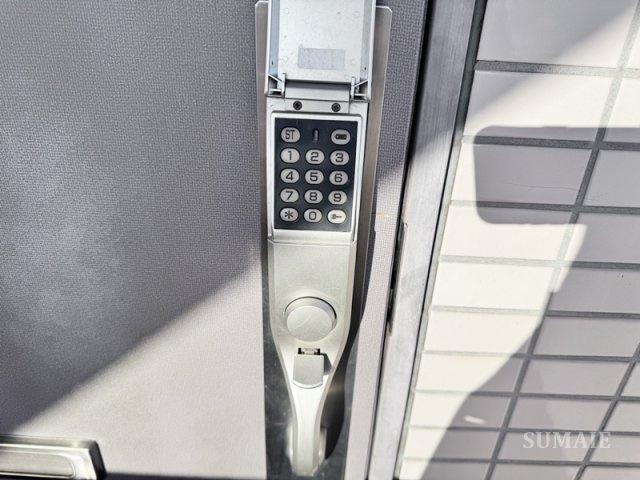 大山エンゼルマンションの玄関|電子キーです