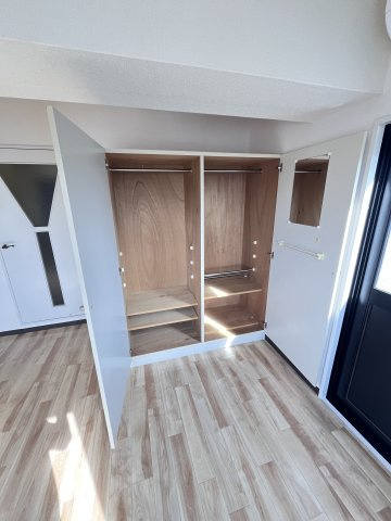 大阪市都島区内代町１丁目の賃貸マンションの収納