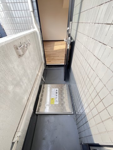大阪市都島区内代町１丁目の賃貸マンションのバルコニー