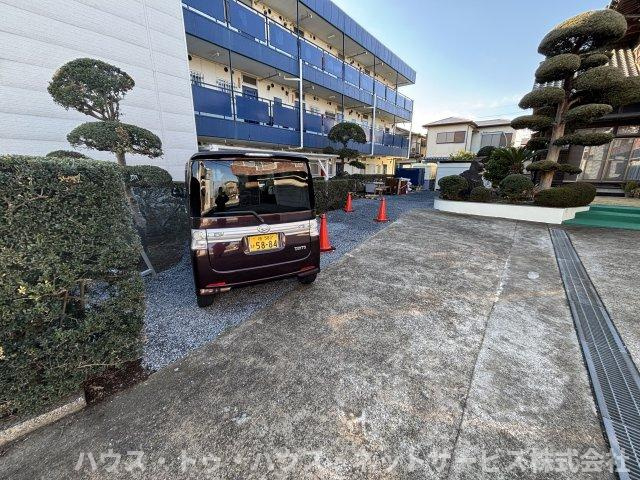 コーポ小林の駐車場